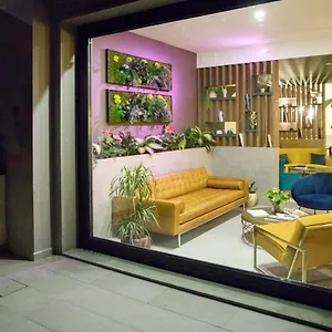https://hotel-fratini.it-tuscanyhotel.com