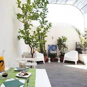 Couette-café Cannoli, Palerme